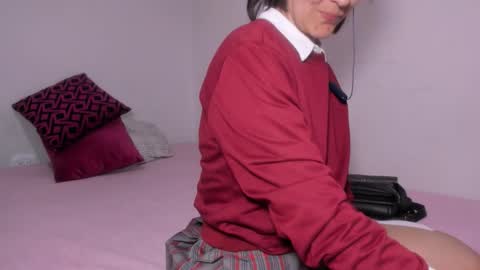 Sara   online show from October 29, 7:58 pm