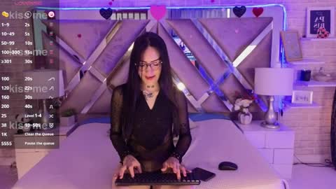 Sara  online show from March 25, 3:41 pm