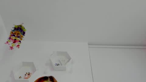 Saray  online show from September 26, 11:24 pm