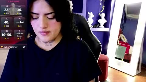 Sari  online show from November 23, 9:24 pm