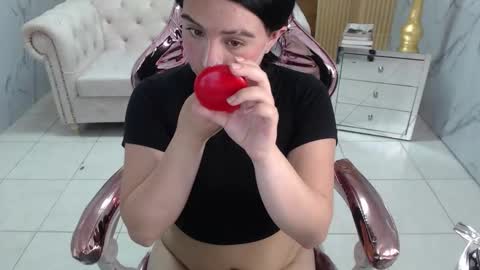 Sara  online show from February 26, 8:34 pm