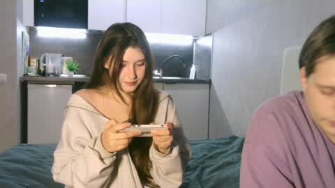 sasakyra online show from December 1, 10:23 pm