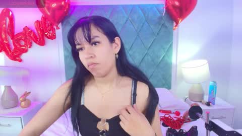Snapshot of sasha_blazer chatting on September 16, 3:41 am Sasha online show from September 16, 3:41 am