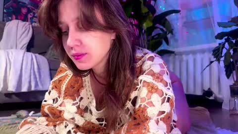 Alexandra Sasha in short online show from December 15, 6:31 am