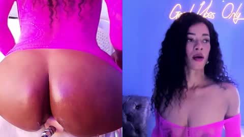 Snapshot of sashaa_monroe chatting on October 22, 12:29 pm Sasha online show from October 22, 12:29 pm