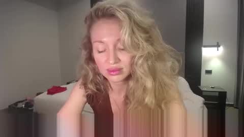 Sasha online show from March 11, 2:42 pm