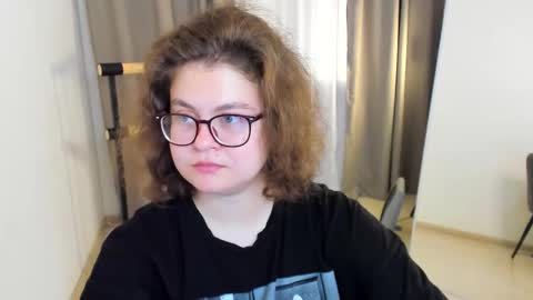 .Alexandra online show from September 18, 9:30 pm