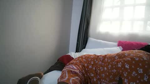 sassy_angel1 online show from February 21, 7:00 am