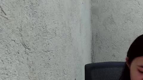 sassygurllll online show from December 20, 1:43 pm