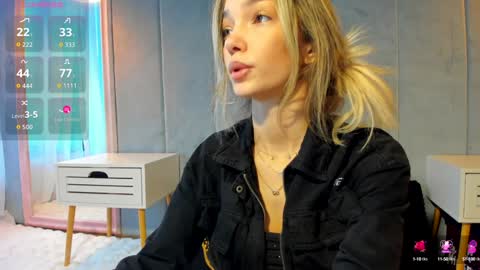 sassyt33n online show from September 11, 8:37 am