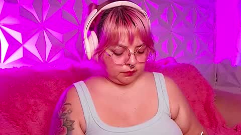 Gina George online show from February 22, 1:53 am