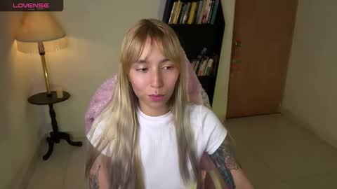 I AM JENN  online show from February 1, 3:36 am