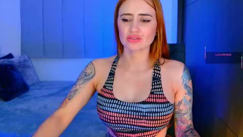 Snapshot of savage_penelope_ chatting on October 12, 12:58 am Dela online show from October 12, 12:58 am