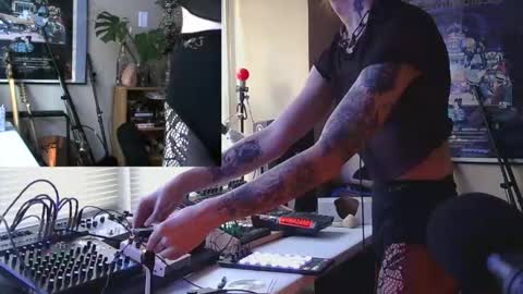 savagewaves online show from March 27, 11:06 pm