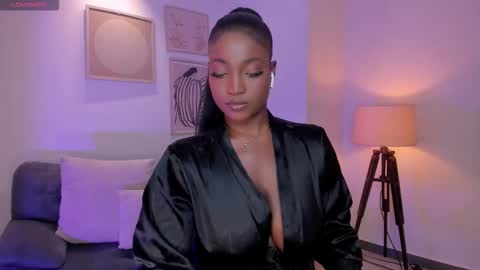 S a v a n n a h  online show from March 17, 8:58 pm