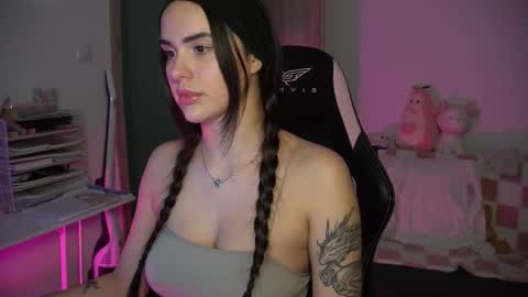 Naomi online show from November 6, 7:39 pm