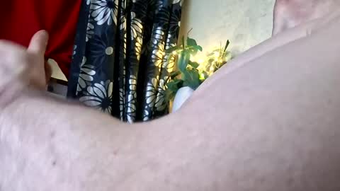 scaniaking12752159 online show from April 11, 11:31 pm