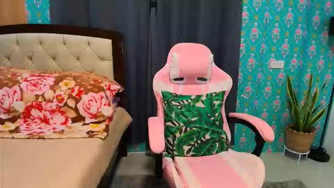 scarlett. online show from September 11, 2:35 am