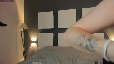 SCARLATTA DESIRE online show from March 27, 3:45 am