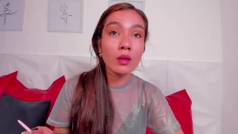 Scarlet online show from April 22, 5:42 pm