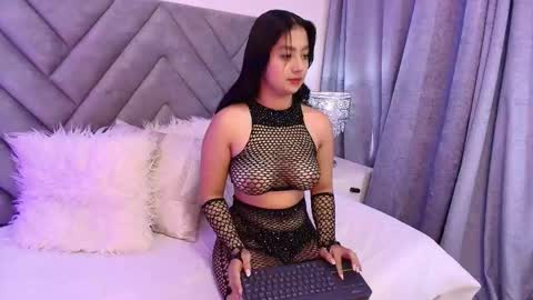 scarlet_queen7 online show from May 4, 6:36 pm
