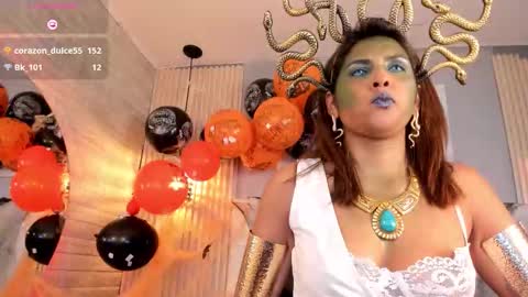 Scarlet online show from October 31, 9:04 pm