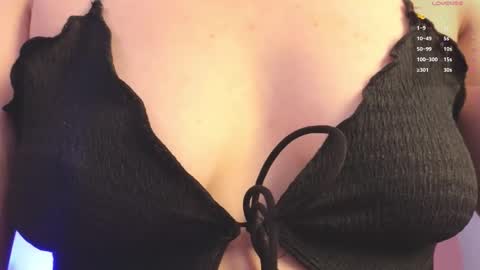 Scarlet  online show from September 25, 10:06 pm