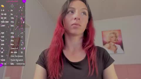 Scarlet  online show from March 7, 11:38 pm