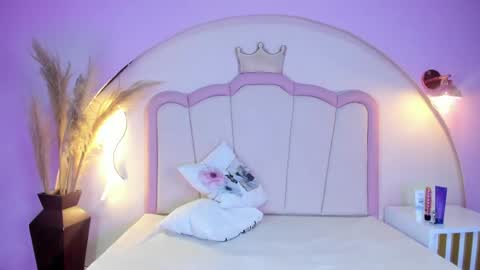 Scarlth online show from April 10, 9:52 pm