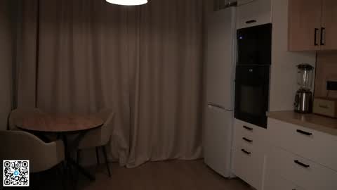 Scarlet online show from April 10, 9:08 pm