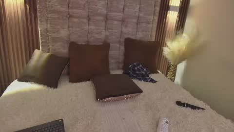 Snapshot of scarlett_collins01 chatting on March 6, 6:41 am Scarlett Collins online show from March 6, 6:41 am