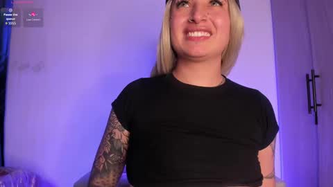 Snapshot of scarlett_collins_ chatting on October 5, 4:32 am SCARLETT COLLINS online show from October 5, 4:32 am