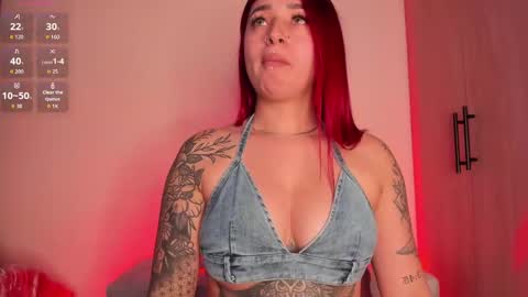 Snapshot of scarlett_collins_ chatting on October 1, 9:24 pm SCARLETT COLLINS online show from October 1, 9:24 pm