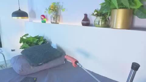 Scarlett  online show from February 15, 7:51 am