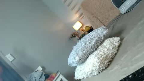 Snapshot of scarlett_sofia69 chatting on March 11, 8:19 am    online show from March 11, 8:19 am