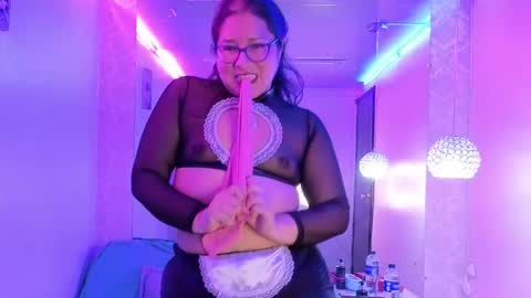 scarlett_widow online show from January 16, 2:42 am