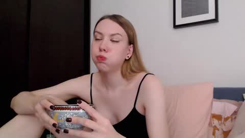 Scarlett online show from November 2, 5:57 pm