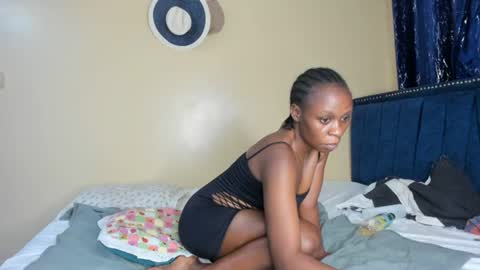 scarlettlust_dior44 online show from July 15, 11:37 am