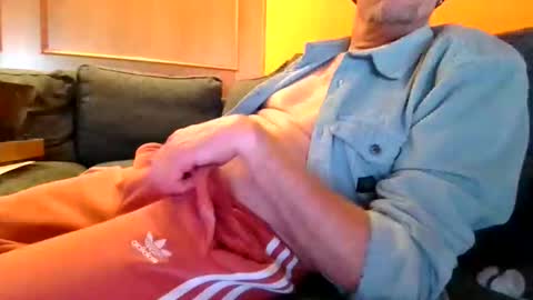 schmuhbaer1 online show from December 15, 11:06 am