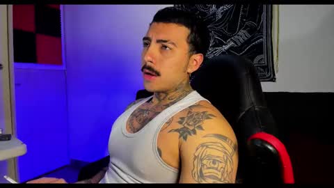 Alejandro help me to reach 200 thumps up online show from November 8, 9:23 am