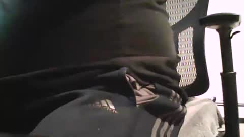 scottie813 online show from March 5, 10:32 pm