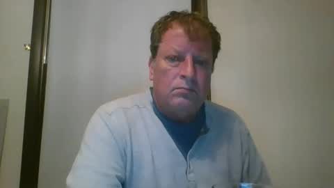 scottpbi52 online show from May 1, 2:38 am