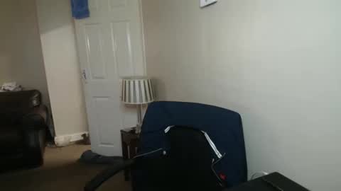 James online show from October 31, 4:40 pm