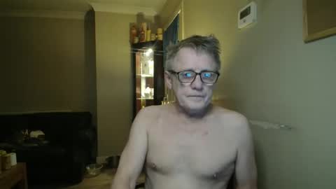 James online show from April 14, 9:40 pm