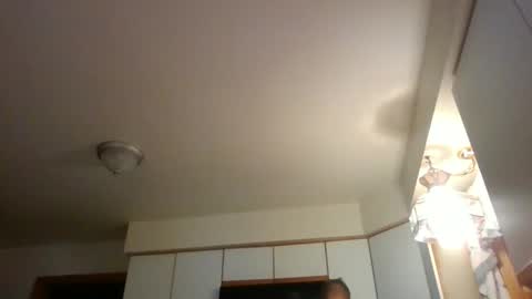 scottydoesntknow0 online show from December 26, 3:27 am