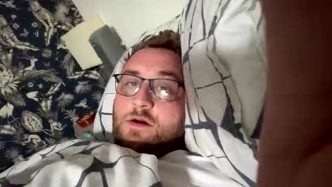 StraightScouse online show from October 12, 9:13 am