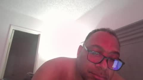 Snapshot of sdblkmale2131 chatting on September 18, 4:22 pm sdblkmale2131 online show from September 18, 4:22 pm