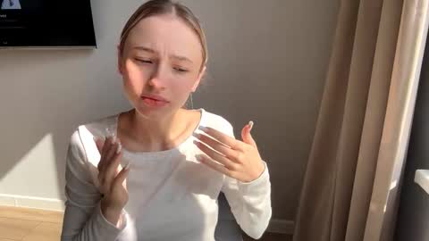 Kate online show from March 13, 7:55 am