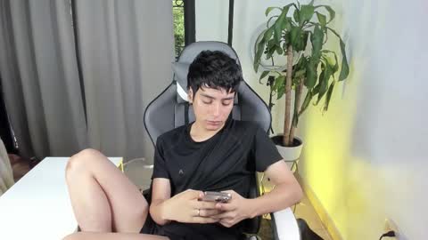 sebastian online show from March 14, 5:28 pm