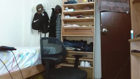 Sebas online show from February 18, 6:15 pm